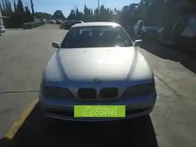 Здавання транспортного засобу bmw 5 (e39) 520 i року 2002 потужний 226s1
