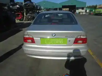 Здавання транспортного засобу bmw 5 (e39) 520 i року 2002 потужний 226s1
