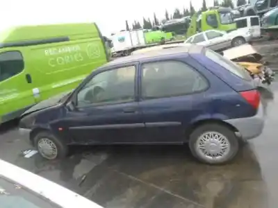 Sloopvoertuig ford fiesta berlina d/rtj van het jaar 1997 aangedreven rtj