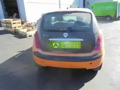 Здавання транспортного засобу lancia ypsilon (101) 188a5000 року 2006 потужний 188a5000