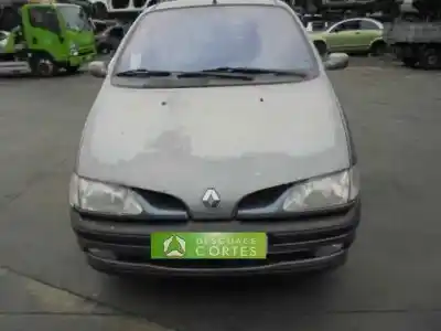 Здавання транспортного засобу RENAULT MEGANE I SCENIC (JA0) F9Q K7 року 1999 потужний F9Q