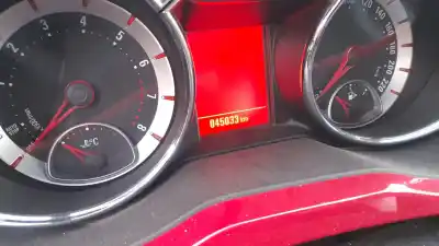 Veículo de Sucata opel adam (m13) 1.4 do ano 2014 alimentado a14xer