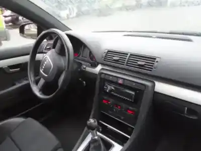 Здавання транспортного засобу audi a4 b7 (8ec) 2.0 tdi 16v року 2005 потужний blb