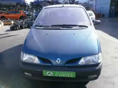 Здавання транспортного засобу RENAULT MEGANE I SCENIC (JA0) G-K7M року 1997 потужний K7M