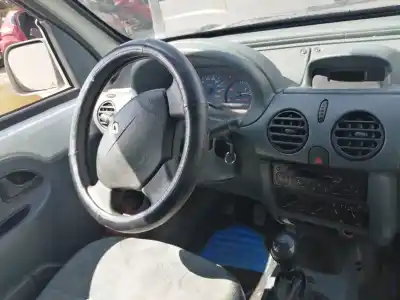 Scrapping Vehicle renault kangoo i (f/kc0) f8q630 of the year 2000 powered f8q630