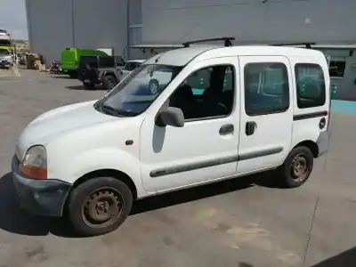 Scrapping Vehicle renault kangoo i (f/kc0) f8q630 of the year 2000 powered f8q630