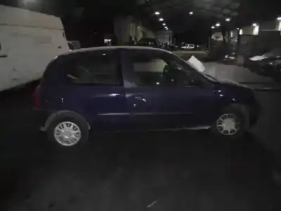 Scrapping Vehicle renault clio ii fase i (b/cb0) d-f8q of the year 1998 powered f8q