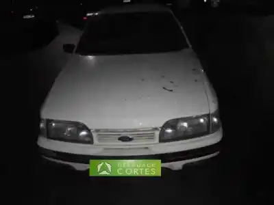 Véhicule à la ferraille ford sierra berlina g/n9 de l'année 1991 alimenté n9