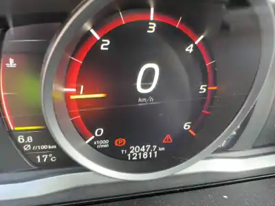 Veicolo di demolizione volvo xc60 ii (246) d3 dell'anno 2018 alimentato d4204t4