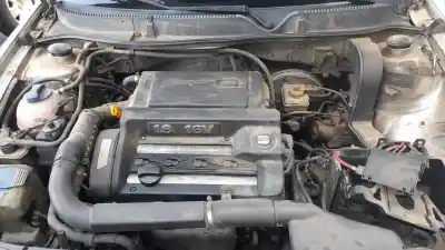 Здавання транспортного засобу seat leon (1m1) 1.6 16 v року 2005 потужний aus