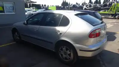 Здавання транспортного засобу seat leon (1m1) 1.6 16 v року 2005 потужний aus