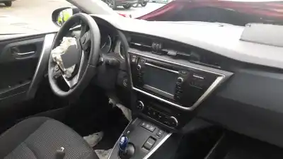Здавання транспортного засобу toyota auris (e18) 2zr року 2014 потужний 2zr