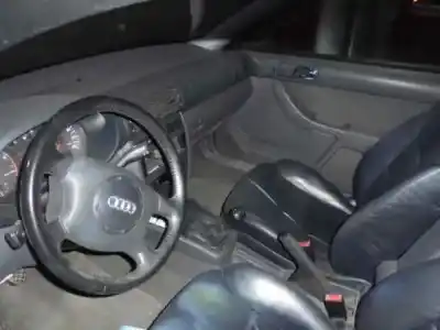 Здавання транспортного засобу audi a3 (8l1) 1.8 року 1999 потужний agn