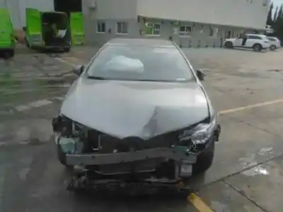 Здавання транспортного засобу TOYOTA AURIS (E18) 1ZR року 2014 потужний 1ZR