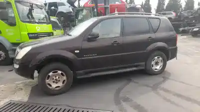 Scrapping Vehicle ssangyong rexton  of the year 2005 powered 