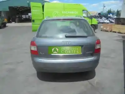 Scrapping Vehicle audi a4 b6 avant (8e5) 1.9 tdi of the year 2002 powered awx