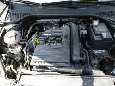 Здавання транспортного засобу seat leon st (5f8) czc року 2018 потужний czc