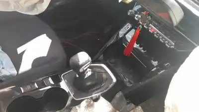 Sloopvoertuig peugeot 208 (p2) yh01 van het jaar 2021 aangedreven yh01