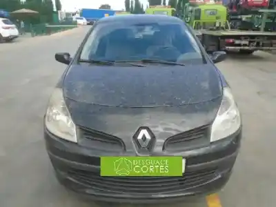 Vehículo de desguace RENAULT CLIO III Confort Expression del año 2006 con motor K4J780