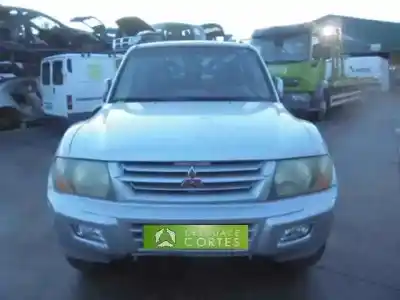 Scrapping Vehicle MITSUBISHI MONTERO (V60/V70) D-4M41 of the year 2002 powered 4M41