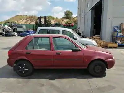 Sloopvoertuig ford fiesta berlina g/j4c van het jaar 1997 aangedreven j4c