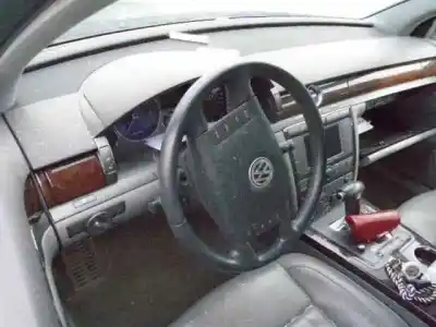 Scrapping Vehicle volkswagen phaeton (3d2/3d8) bmk of the year 2006 powered bmk Scrapping Vehicle volkswagen phaeton (3d2/3d8) bmk of the year 2006 powered bmk