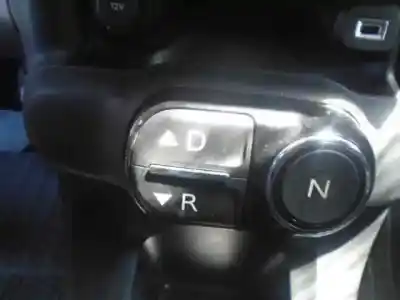 Здавання транспортного засобу citroen c4 cactus 9h06 року 2015 потужний 9h06