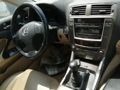 Veicolo di demolizione lexus is (ds2/is2) 2adfhv dell'anno 2007 alimentato 2adfhv