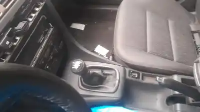 Veículo de Sucata audi a6 c5 (4b2) 2.5 tdi do ano 1998 alimentado afb Veículo de Sucata audi a6 c5 (4b2) 2.5 tdi do ano 1998 alimentado afb