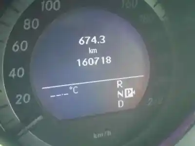 Здавання транспортного засобу mercedes-benz clase e (w212) lim. 642850 року 2011 потужний 642850