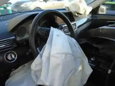 Здавання транспортного засобу mercedes-benz clase e (w212) lim. 642850 року 2011 потужний 642850