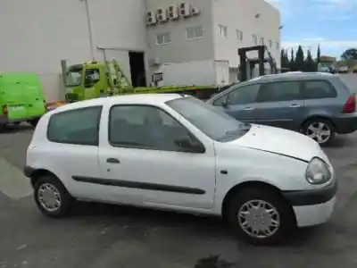 Scrapping Vehicle renault clio ii fase i (b/cb0) d7f of the year 1998 powered d7f