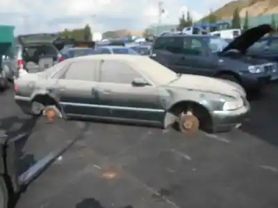 Здавання транспортного засобу audi a8 (d2) akf року 2000 потужний akf
