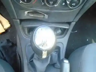 Здавання транспортного засобу renault laguna ii (bg0) f9q758 року 2006 потужний f9q758