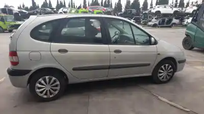 Verschrottungsfahrzeug renault scénic i monospace (ja0/1_, fa0_) 1.9 dti (ja1u) des jahres 2001 angetrieben f9q744