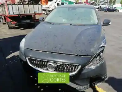Здавання транспортного засобу VOLVO V40 FASTBACK (525) T2 року 2018 потужний B4204T38