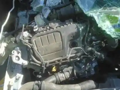 Здавання транспортного засобу opel vivaro b kasten/combi 1.6 16v cdti cat (r9m-md / lwz) року 2015 потужний r9m