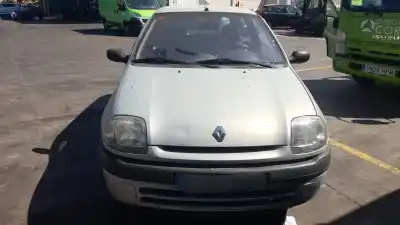 Здавання транспортного засобу RENAULT CLIO II FASE I (B/CB0) D7F720 року 1991 потужний D7F720