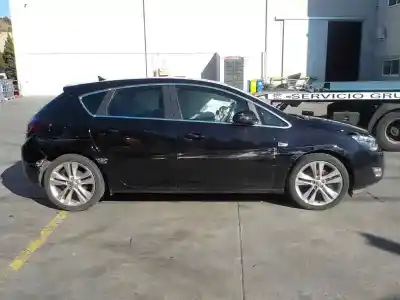 Здавання транспортного засобу opel astra j berlina 5p a14net року 2011 потужний a14net
