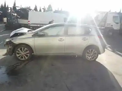 Veicolo di demolizione toyota auris (e18) 2zr dell'anno 2013 alimentato 2zr