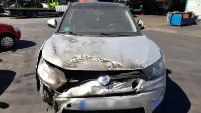 Véhicule à la ferraille SSANGYONG TIVOLI D16DTF de l'année 2016 alimenté D16DTF