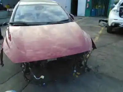 Veicolo di demolizione INFINITI Q30 651930 dell'anno 2017 alimentato 651930