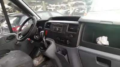 Здавання транспортного засобу ford transit combi (tt9) p8fa року 2010 потужний p8fa