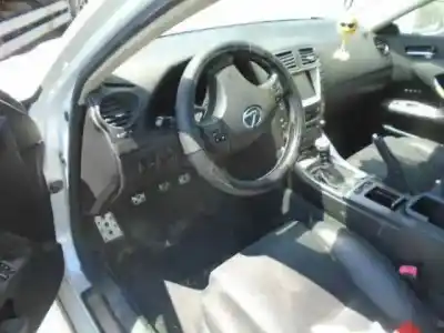 Здавання транспортного засобу lexus is (ds2/is2) 2adfhv року 2007 потужний 2adfhv