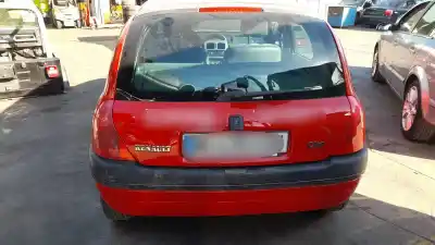 Scrapping Vehicle renault clio ii fase i (b/cb0) d7f720 of the year 2000 powered d7f720