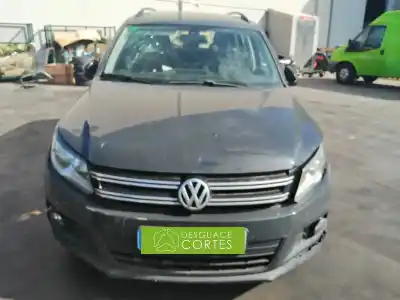 Здавання транспортного засобу VOLKSWAGEN TIGUAN (5N2) CUVE року 2015 потужний CUVE