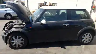 Sloopvoertuig mini                                               mini (r50,r53)                                                                                                                                                                                                                                             w10b16a                                                                                                                                                                                                                                                    van het jaar 2006 aangedreven w10b16a
