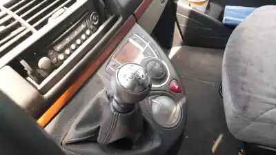 Scrapping Vehicle citroen c8 2.2 hdi fap cat (4hw) of the year 2006 powered 4hw