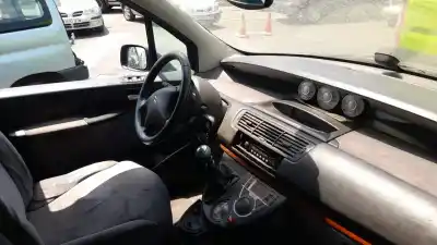 Scrapping Vehicle citroen c8 2.2 hdi fap cat (4hw) of the year 2006 powered 4hw