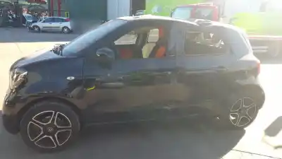 Здавання транспортного засобу smart forfour h4d року 2015 потужний h4d